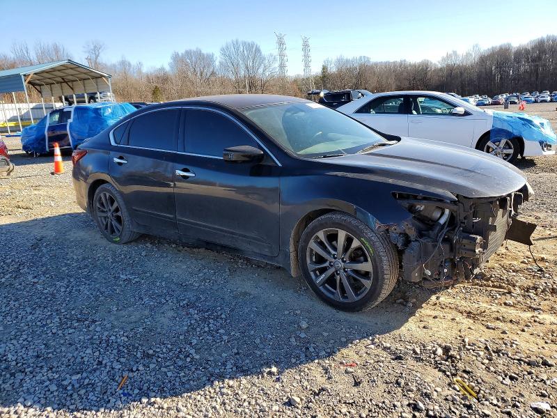 Photo 4 from auction – 2018 NISSAN ALTIMA with VIN 1N4AL3AP8JC236278
