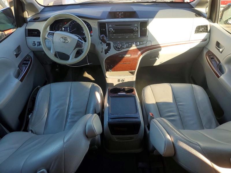 Photo 8 from auction – 2014 TOYOTA SIENNA XLE with VIN 5TDYK3DCXES463562