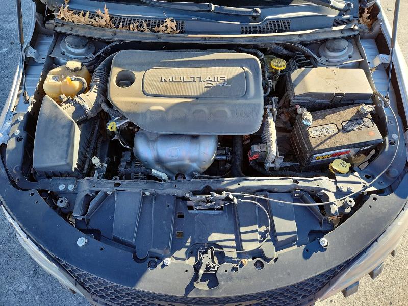 Photo 11 from auction – 2015 CHRYSLER 200 with VIN 1C3CCCAB3FN699839