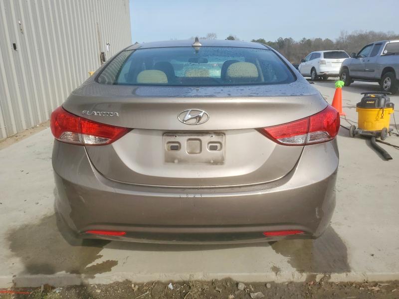 Photo 6 from auction – 2013 HYUNDAI ELANTRA GL with VIN 5NPDH4AE1DH426784