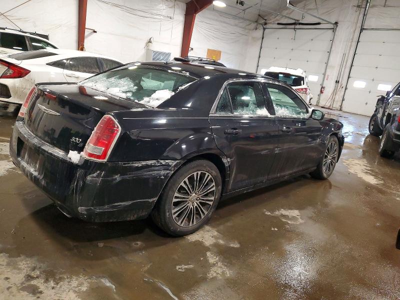 Photo 3 from auction – 2014 CHRYSLER 300 S with VIN 2C3CCAGG7EH120737