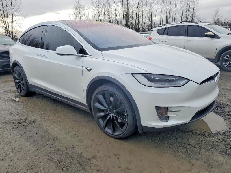 Photo 4 from auction – 2020 TESLA MODEL X with VIN 5YJXCBE21LF249506