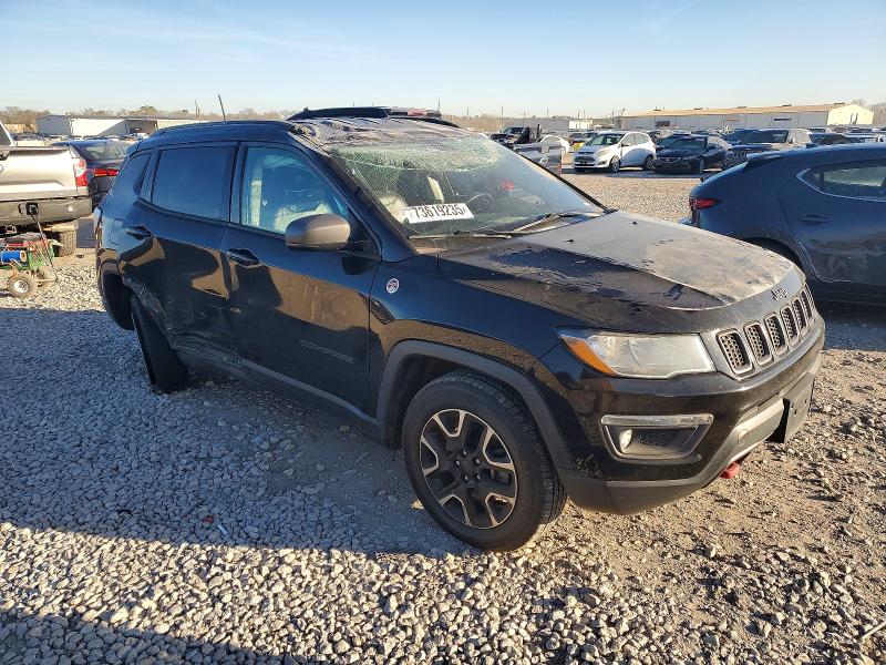 Photo 4 from auction – 2020 JEEP COMPASS with VIN 3C4NJDDB1LT233382