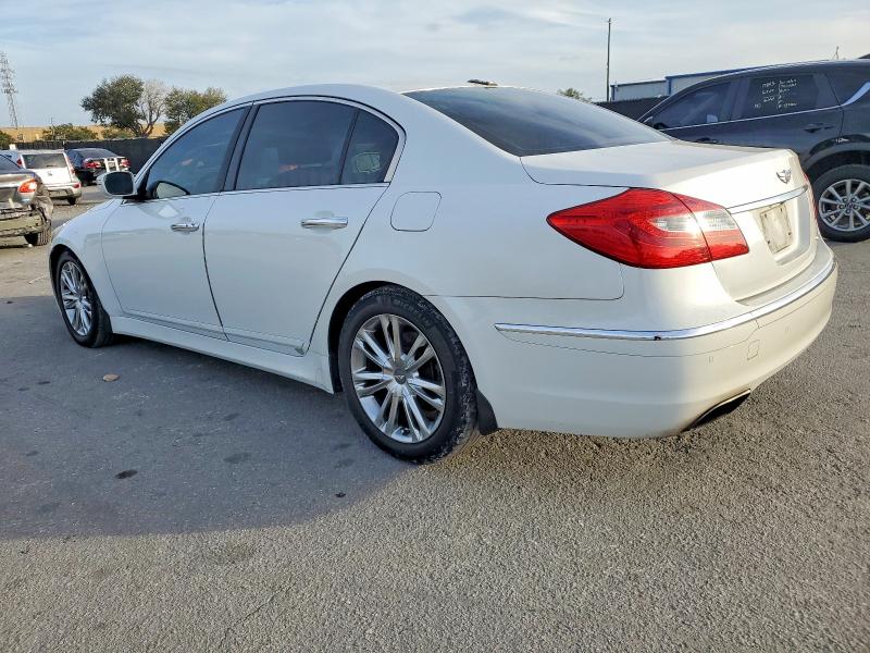 Photo 2 from auction – 2012 HYUNDAI GENESIS 3. with VIN KMHGC4DD4CU204898