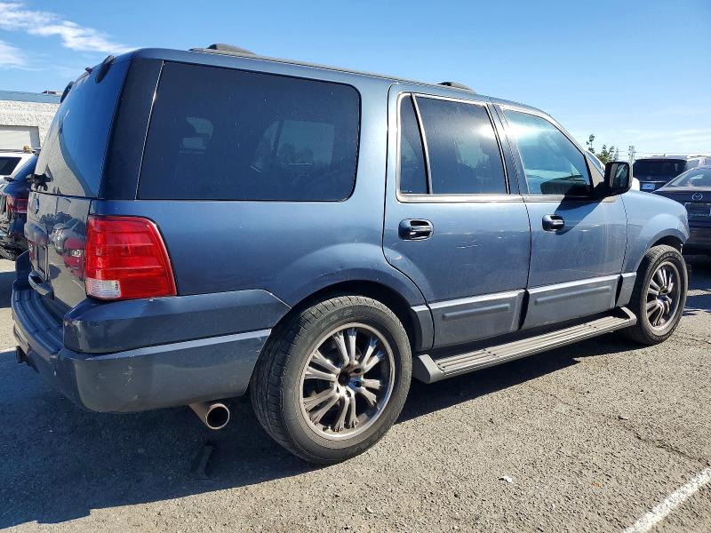 Zdjęcie 3 z aukcji – 2004 FORD EXPEDITION z VIN 1FMPU15L94LA36930