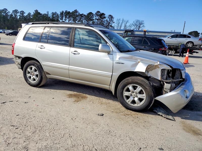 Photo 4 from auction – 2002 TOYOTA HIGHLANDER with VIN JTEGF21A020040352