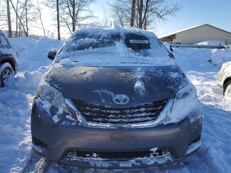 Photo 5 from auction – 2011 TOYOTA SIENNA LE with VIN 5TDJK3DC5BS018224