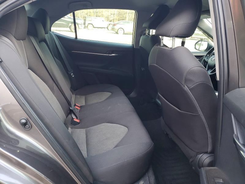 Photo 10 from auction – 2022 TOYOTA CAMRY with VIN 4T1C11AK1NU652119