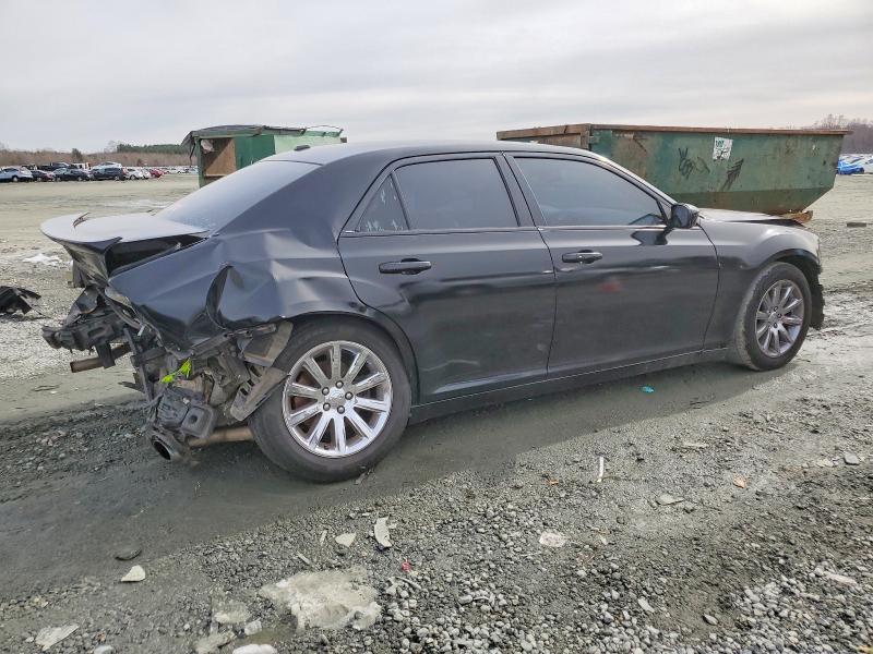 Photo 3 from auction – 2013 CHRYSLER 300 with VIN 2C3CCAET0DH532500