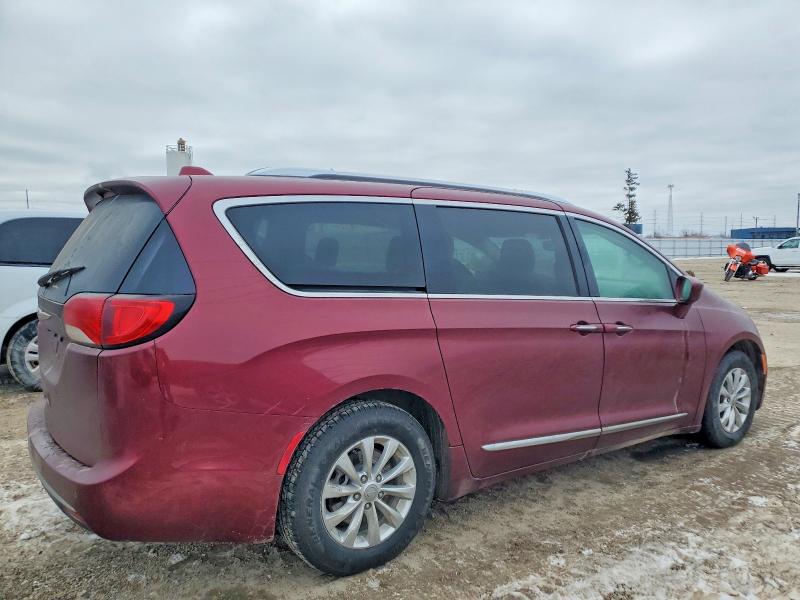 Photo 3 from auction – 2019 CHRYSLER PACIFICA with VIN 2C4RC1BG0KR650664