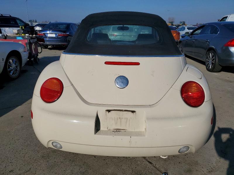 Photo 6 from auction – 2004 VOLKSWAGEN BEETLE with VIN 3VWCM31Y44M336628