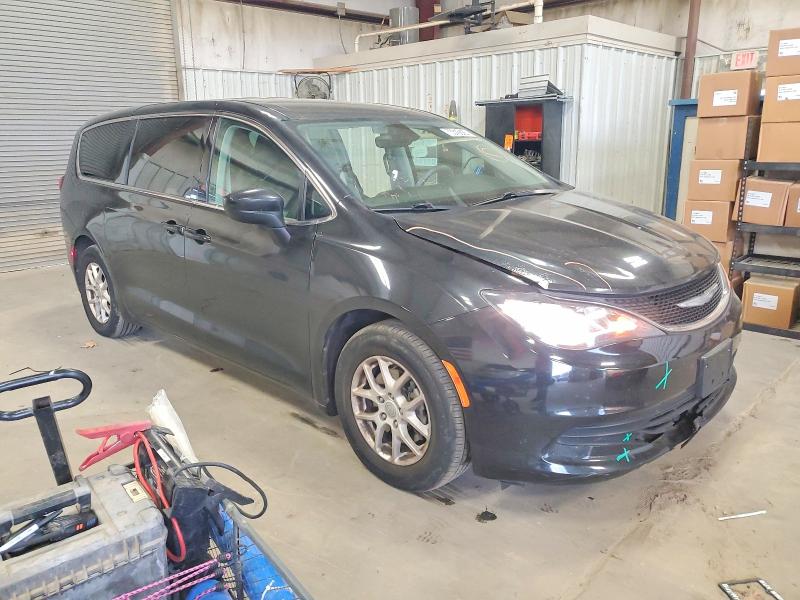 Photo 4 from auction – 2017 CHRYSLER PACIFICA with VIN 2C4RC1DG0HR502276