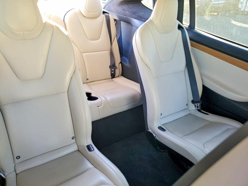 Photo 11 from auction – 2019 TESLA MODEL X with VIN 5YJXCBE28KF206960