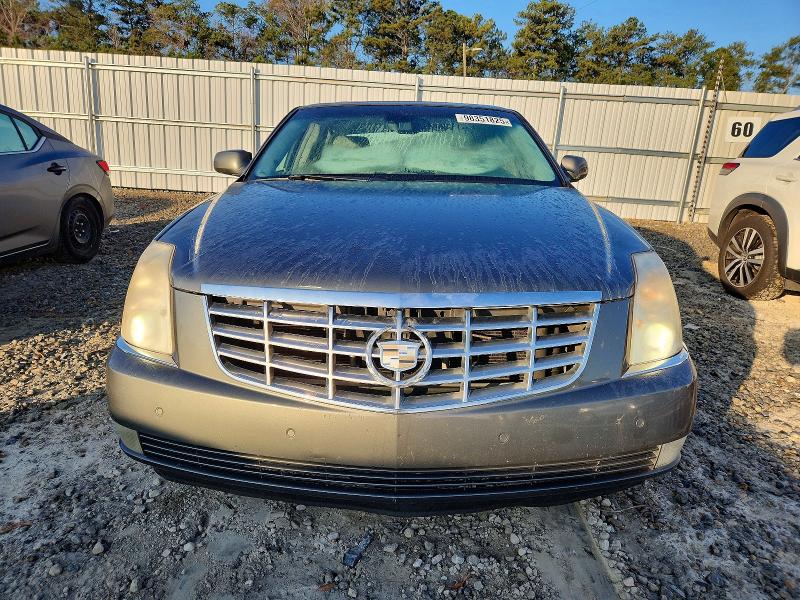 Photo 5 from auction – 2006 CADILLAC DTS with VIN 1G6KD57YX6U180971