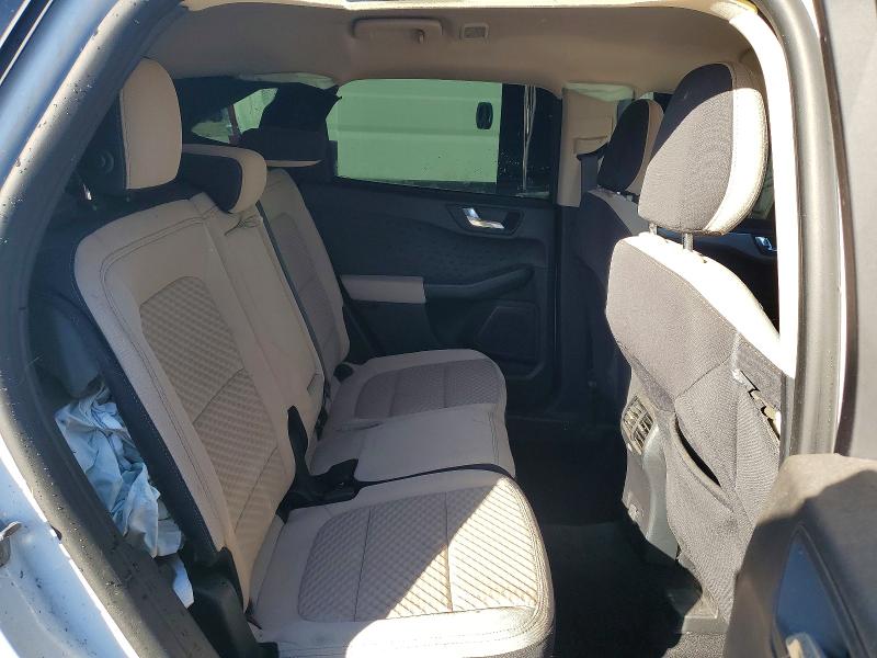 Photo 11 from auction – 2020 FORD ESCAPE with VIN 1FMCU0G60LUA81859