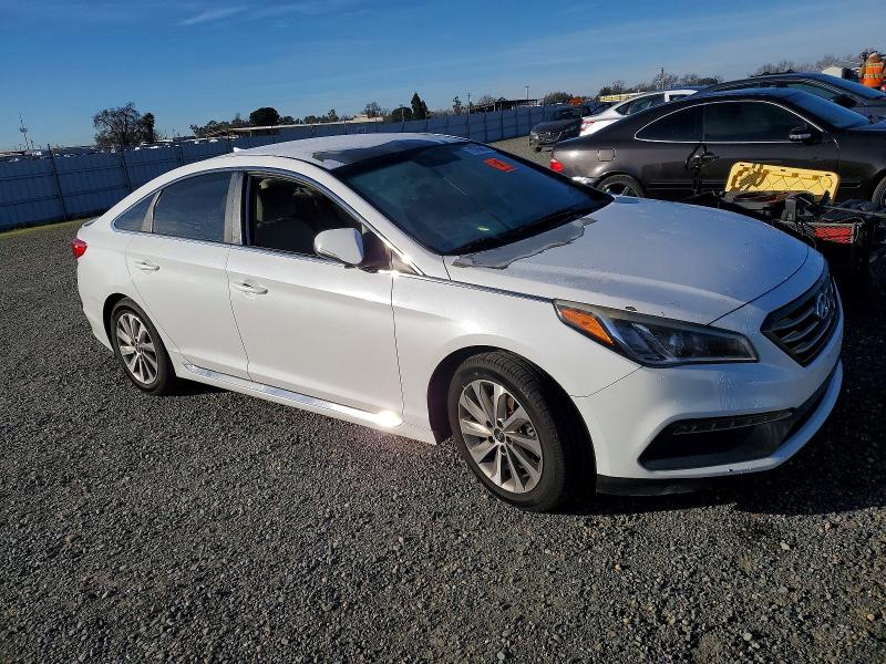 Photo 4 from auction – 2015 HYUNDAI SONATA SPO with VIN 5NPE34AF1FH032748