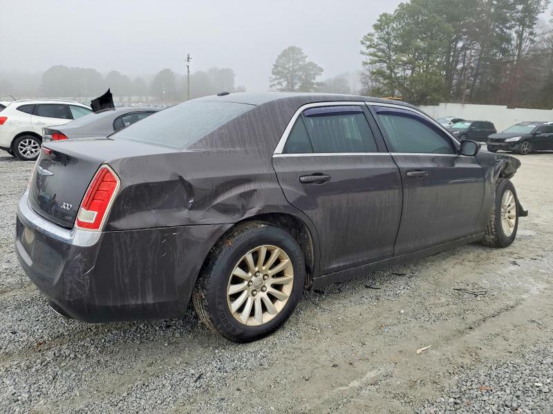 Photo 3 from auction – 2013 CHRYSLER 300 with VIN 2C3CCAAG4DH578422