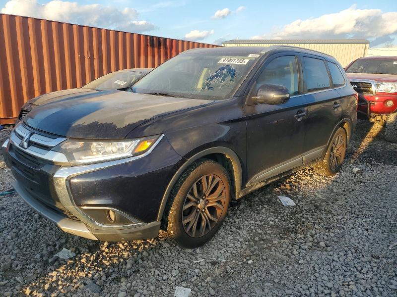 MITSUBISHI OUTLANDER 2017 with VIN JA4AD3A34HZ025939 - Photo from auction
