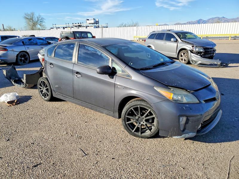 Photo 4 from auction – 2013 TOYOTA PRIUS with VIN JTDKN3DU9D1735049