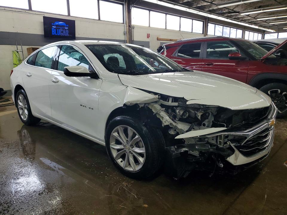Photo 4 from auction – 2022 CHEVROLET MALIBU LT with VIN 1G1ZD5ST2NF136207