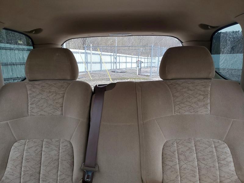 Photo 9 from auction – 2004 GMC ENVOY with VIN 1GKDT13S242212585