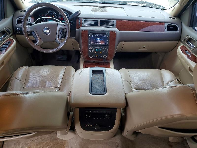 Photo 8 from auction – 2009 CHEVROLET SUBURBAN with VIN 1GNFK36329J112563