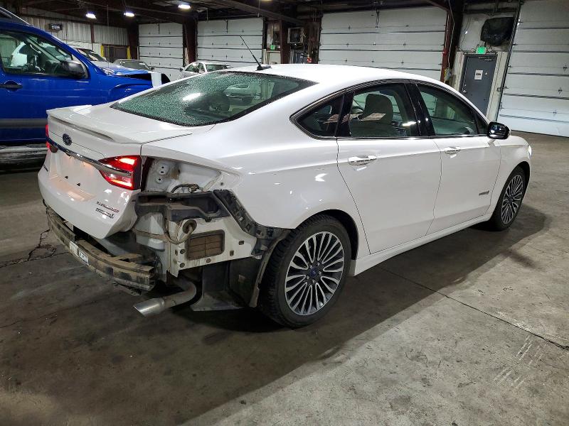 Photo 3 from auction – 2017 FORD FUSION TIT with VIN 3FA6P0RU5HR384015