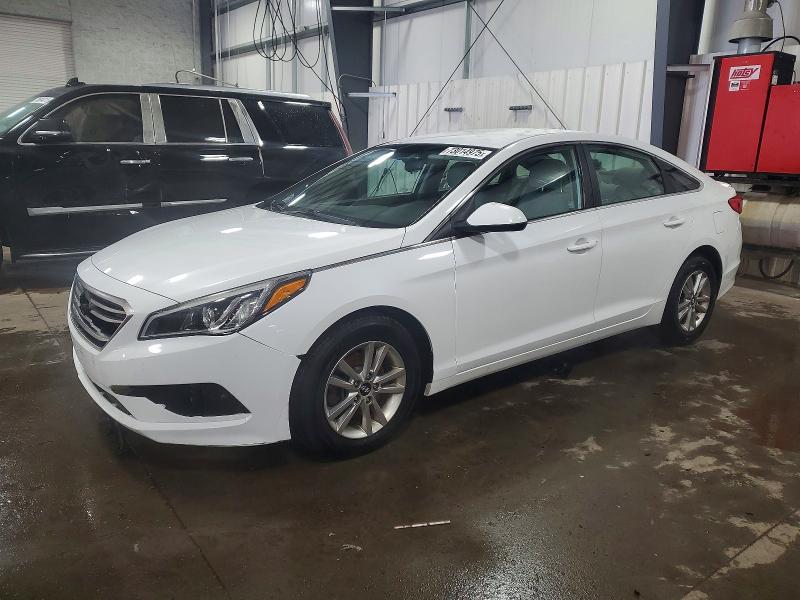 HYUNDAI SONATA SE 2015 with VIN 5NPE24AF5FH025580 - Photo from auction