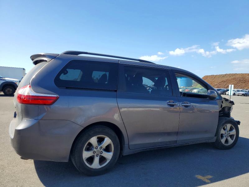Photo 3 from auction – 2017 TOYOTA SIENNA LE with VIN 5TDKZ3DC0HS791336