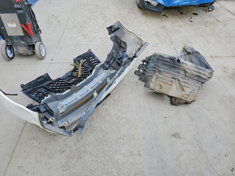 Photo 13 from auction – 2011 NISSAN PATHFINDER with VIN 5N1AR1NB8BC629058