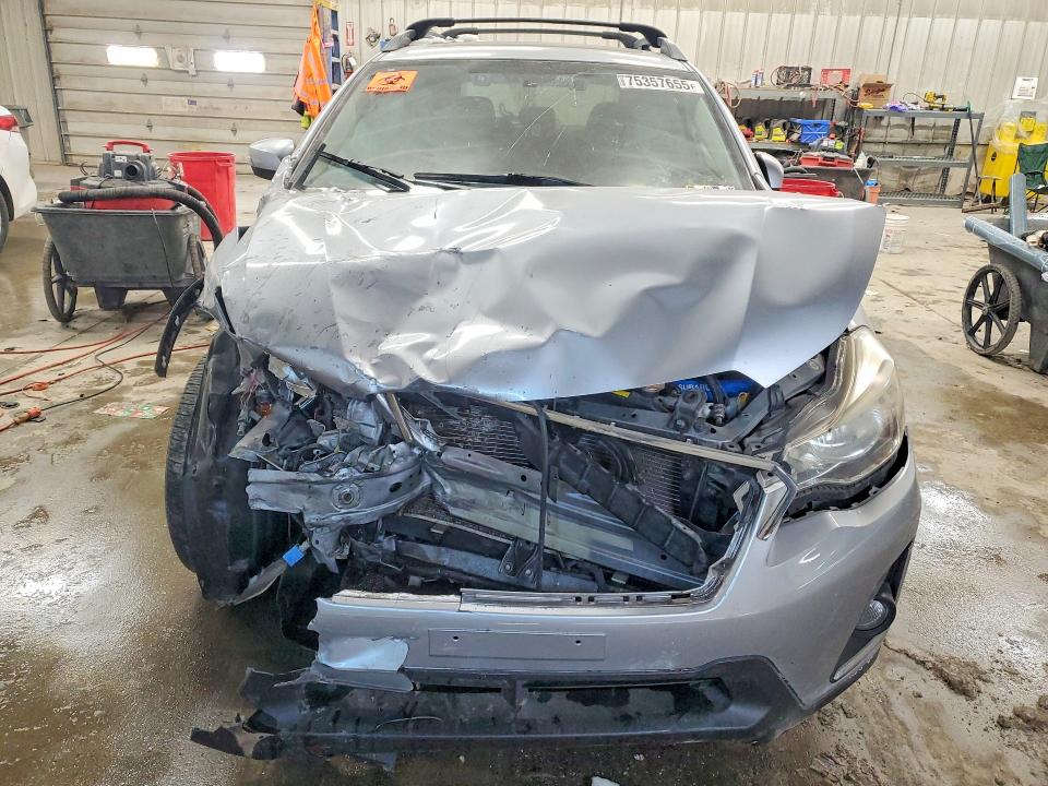 Photo 5 from auction – 2017 SUBARU CROSSTREK with VIN JF2GPANC5H8228769