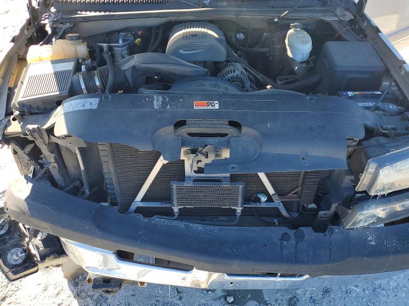 Photo 11 from auction – 2004 CHEVROLET SILVERADO with VIN 2GCEC19T241335240