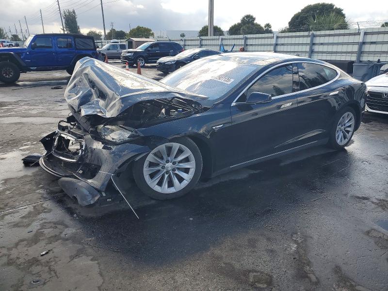 TESLA MODEL S 2016 with VIN 5YJSA1E28GF131971 - Photo from auction