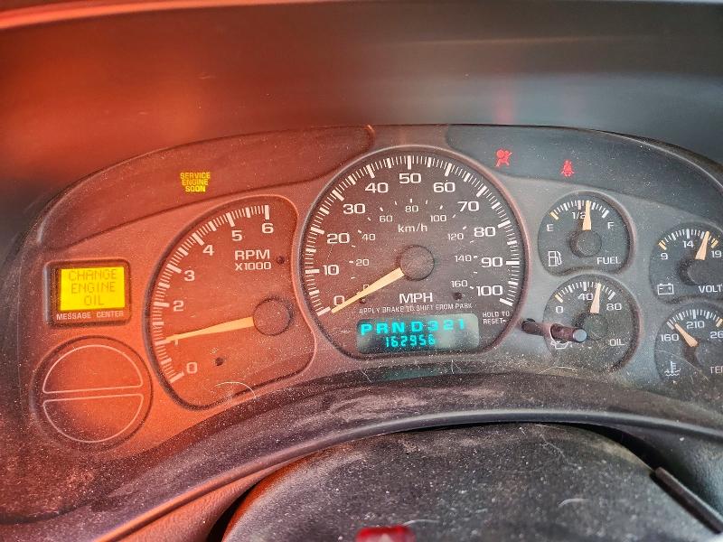 Photo 9 from auction – 2002 CHEVROLET SILVERADO with VIN 2GCEK19TX21302213