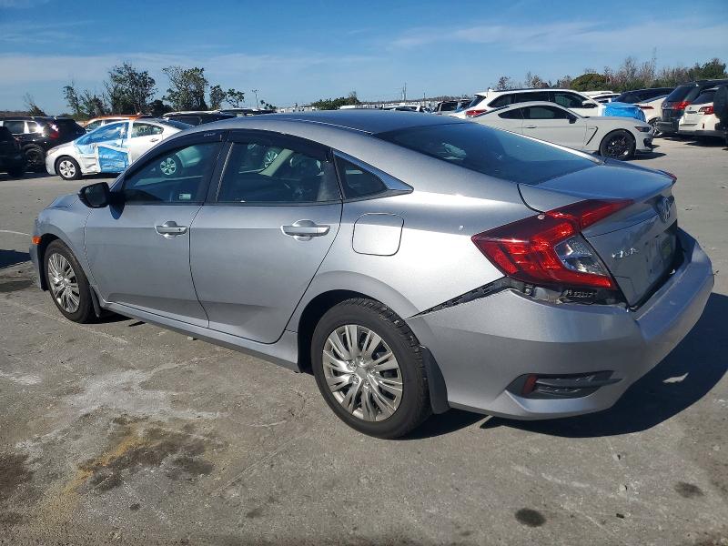 Photo 2 from auction – 2019 HONDA CIVIC with VIN 19XFC2F60KE036063