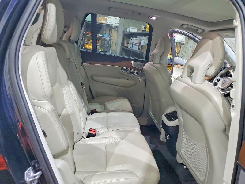 Photo 11 from auction – 2017 VOLVO XC90 T6 with VIN YV4A22PL5H1105615