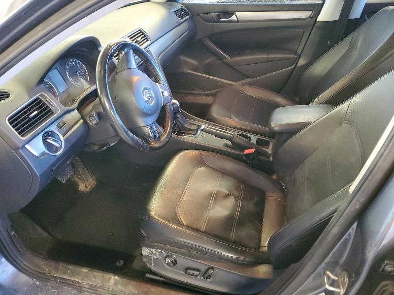 Photo 7 from auction – 2015 VOLKSWAGEN PASSAT with VIN 1VWAS7A3XFC096689