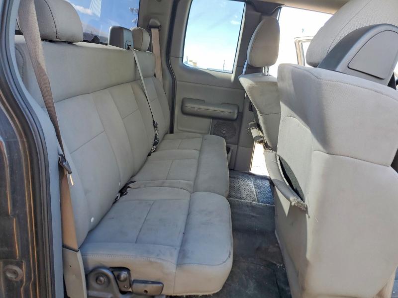 Photo 10 from auction – 2005 FORD F150 with VIN 1FTRX12W95NA60377