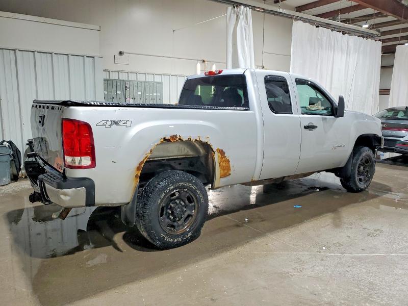 Photo 3 from auction – 2012 GMC SIERRA with VIN 1GT22ZCG5CZ144434