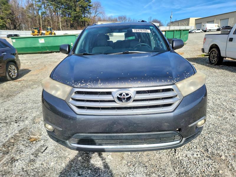 Photo 5 from auction – 2012 TOYOTA HIGHLANDER with VIN 5TDBK3EH9CS124756
