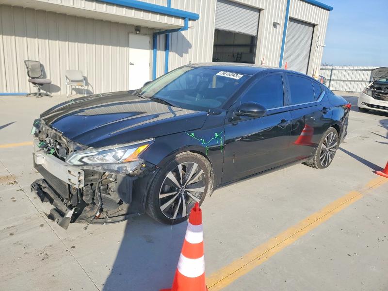 NISS ALTIMA 2019 with VIN 1N4BL4CV3KN324196 - Photo from auction