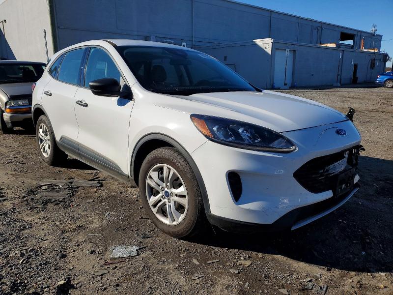 Photo 4 from auction – 2021 FORD ESCAPE S with VIN 1FMCU0F63MUB01881