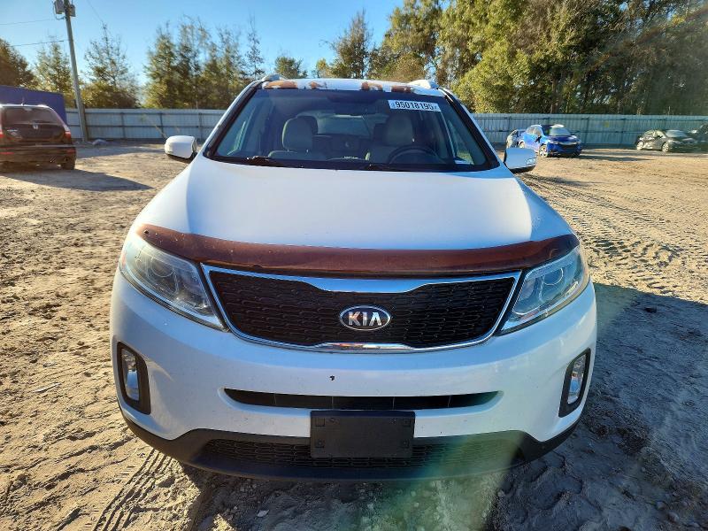Photo 5 from auction – 2015 KIA SORENTO EX with VIN 5XYKU4A76FG648011