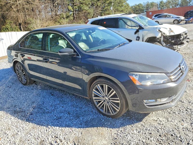 Photo 4 from auction – 2015 VOLKSWAGEN PASSAT with VIN 1VWBT7A34FC094535