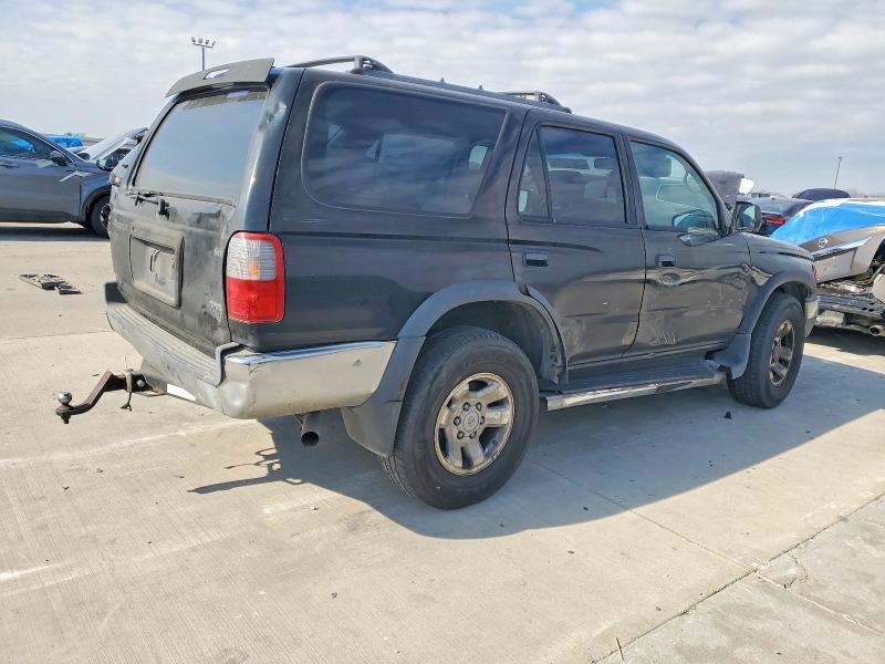 Photo 3 from auction – 1999 TOYOTA 4RUNNER with VIN JT3GN86R5X0124476