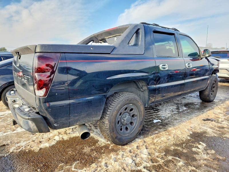 Photo 3 from auction – 2004 CHEVROLET AVALANCHE with VIN 3GNEC12T04G279632