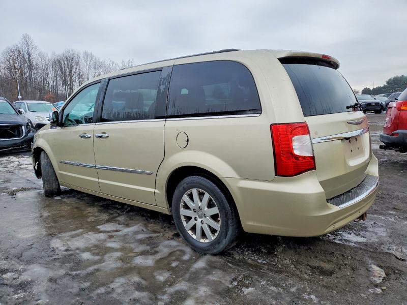 Photo 2 from auction – 2012 CHRYSLER TOWN & COU with VIN 2C4RC1CG9CR158604