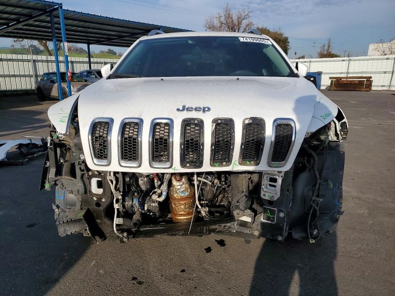 Photo 5 from auction – 2017 JEEP CHEROKEE L with VIN 1C4PJLCSXHW577573