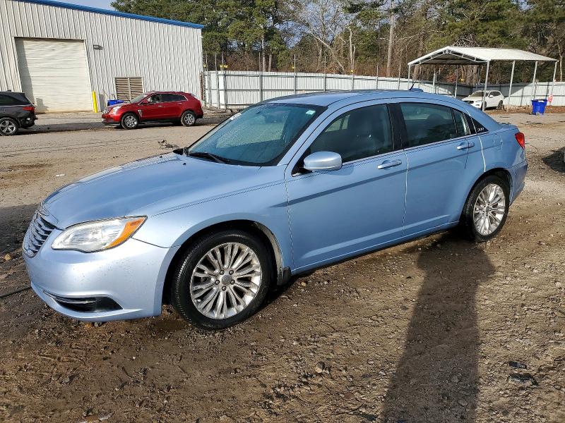 CHRYSLER 200 LX 2014 z numerem VIN 1C3CCBAB6EN207393 - Zdjęcie z aukcji