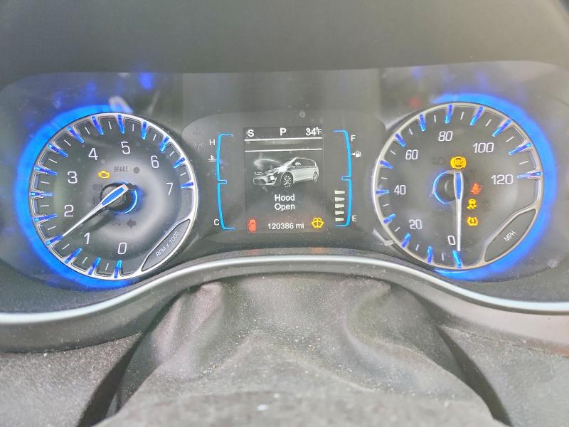 Photo 9 from auction – 2017 CHRYSLER PACIFICA T with VIN 2C4RC1BG4HR676337